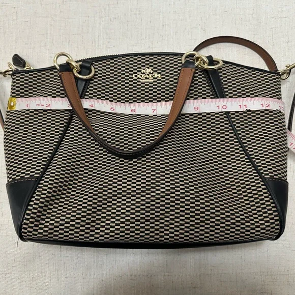 Coach Black and Tan Shoulder Bag - Picture 11 of 12